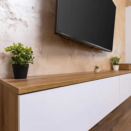Appartamento The Cozy Nest - Modern 1br With Balcony By Flat Mаnager