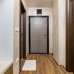 Apartment The Cozy Nest - Modern 1br With Balcony By Flat Mаnager *