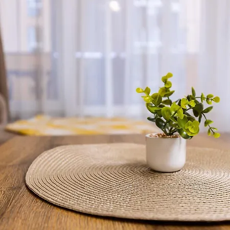 The Cozy Nest - Modern 1br With Balcony By Flat Mаnager דירה *