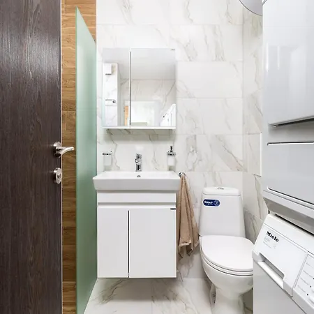 The Cozy Nest - Modern 1br With Balcony By Flat Mаnager פלובדיב