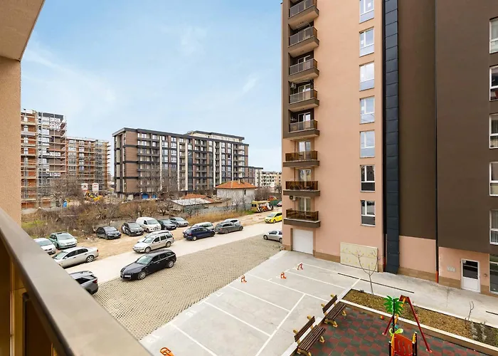 The Cozy Nest - Modern 1br With Balcony By Flat Mаnager 公寓 普罗夫迪夫